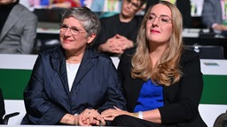 Britta HASSELMANN, Fraktionsvorsitzende, Katharina DROEGE, Droege, Fraktionsvorsitzende, 50. Ordentliche Bundesdelegiertenkonferenz der Partei Buendnis 90/Die Gruenen, vom 15.-17.11.2024 i, Rhein Main Congress Center Wiesbaden,