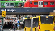 Bus- und Bahnverkehr am Essener Hauptbahnhof
