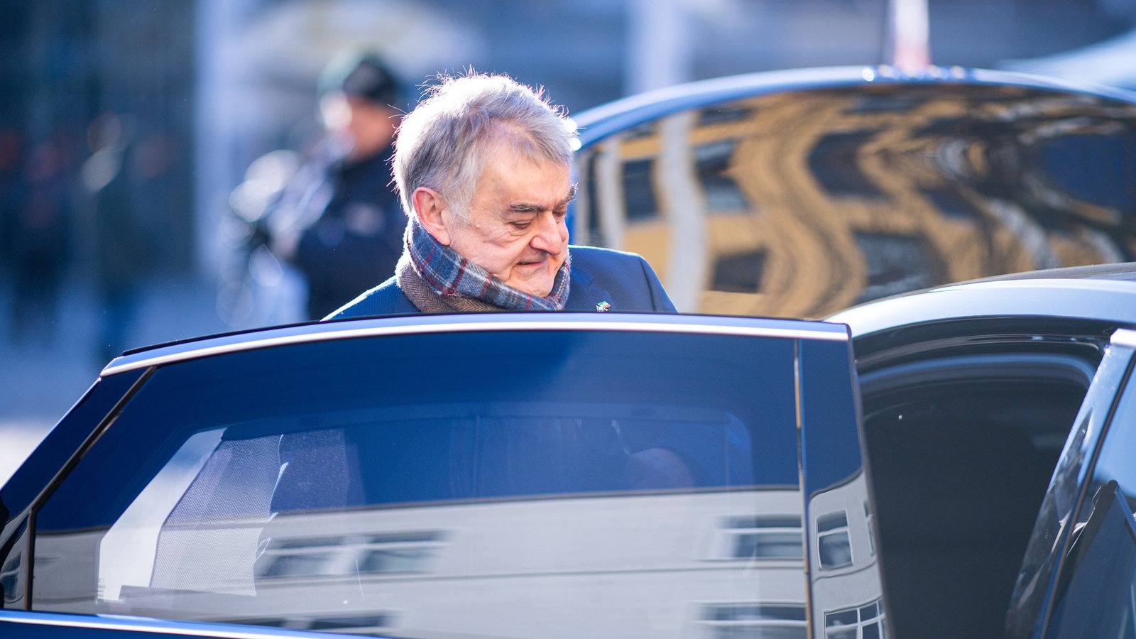 Dienstwagen Der Landesregierung Produzieren Sehr Viel CO2 ...