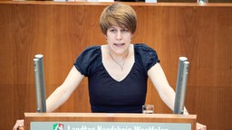 26.06.2019, Düsseldorf: Verena Schäffer (Bündnis90/Die Grünen), Landtagsabgeordnete, spricht im Landtag.