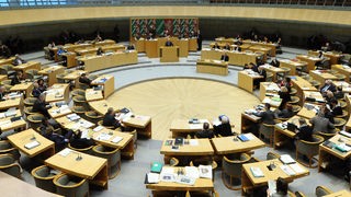 Landtagsdebatte über den Schulkonsens, aufgenommen am Mittwoch (20.07.2011)