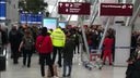 Handyvideo - Wieder lange Schlangen am Düsseldorfer Flughafen