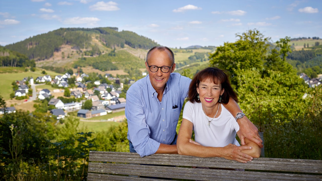 Friedrich Merz und Ehefrau Charlotte im Sauerland