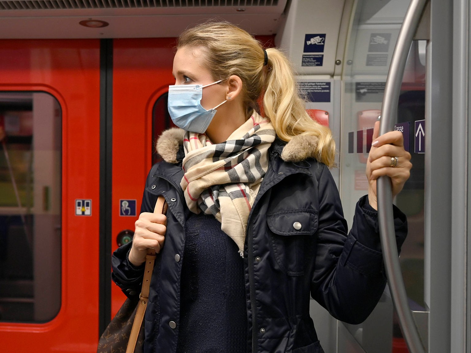 Maskenpflicht in Bus und Bahn fällt bundesweit weg - Nachrichten - WDR