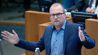 Der SPD-Abgeordnete Jochen Ott bei einem Redebeitrag im Landtag in Düsseldorf.