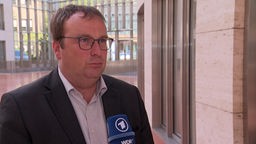 NRW-Verkehrsminister Oliver Krischer, Grüne, im WDR-Interview