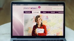 Laptop mit Internetseite von planet-wissen.de