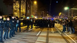Polizei sichert Parteiveranstaltung der Grünen in Magdeburg
