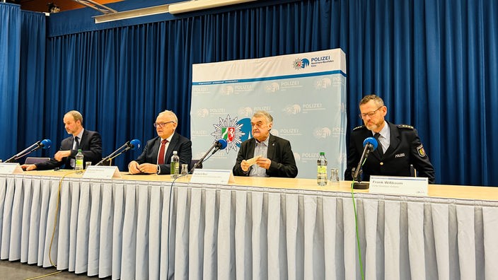 Kölner Polizei gibt Pressekonferenz