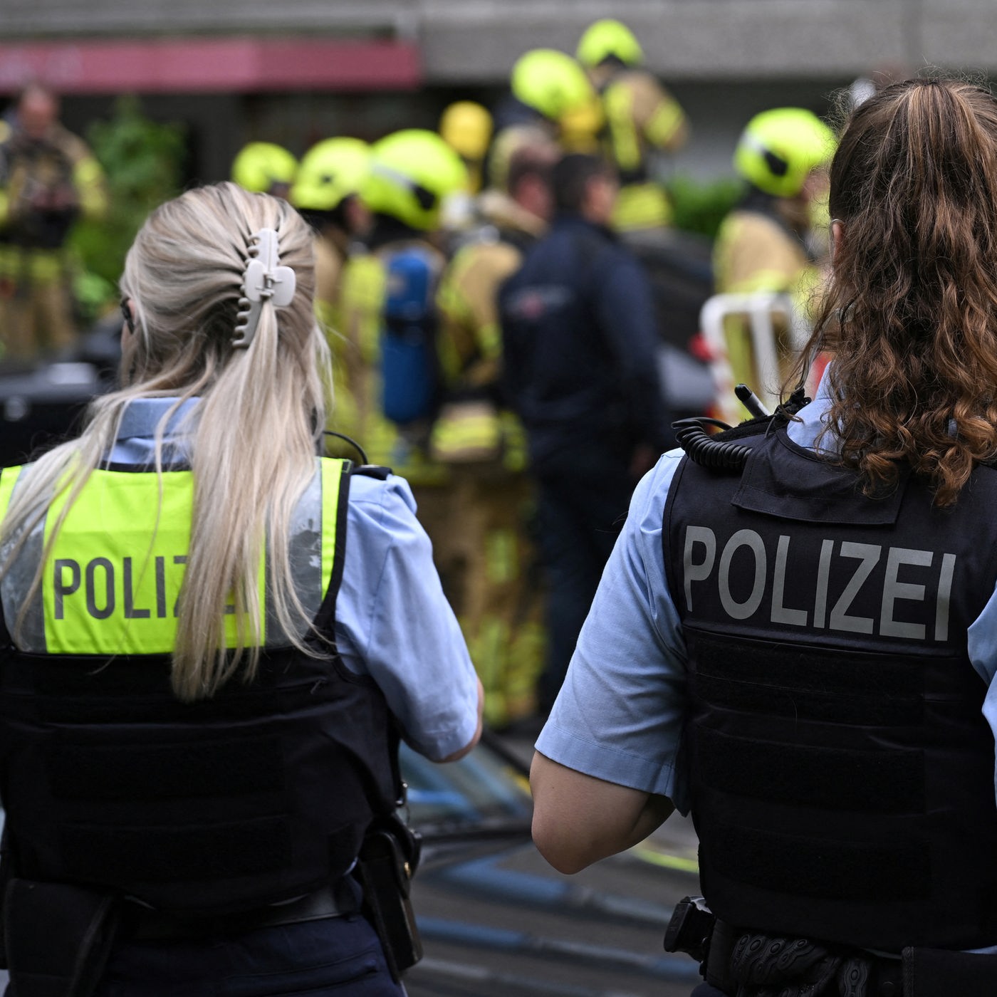 Nach Explosion in Ratingen: Verletzte Einsatzkräfte haben Intensivstation  verlassen - Nachrichten - WDR