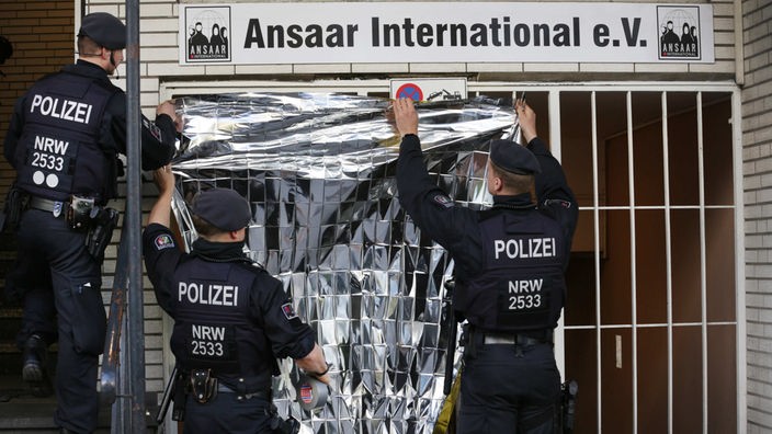 Razzia gegen islamisches Netzwerk Ansaar International in Düsseldorf am 10. April 2019