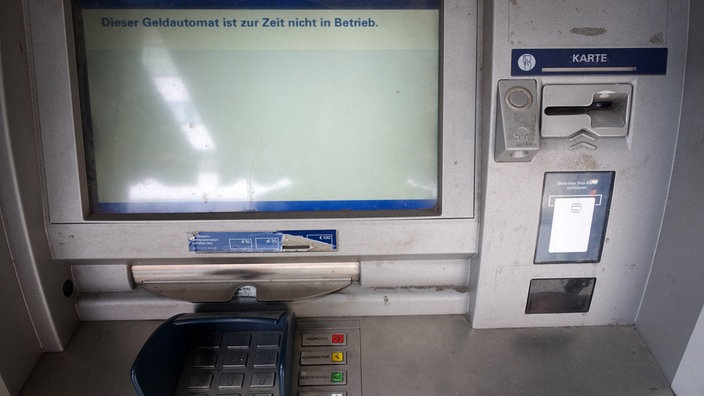 Auf der Anzeige des Automats steht"Zurzeit außer Betrieb"