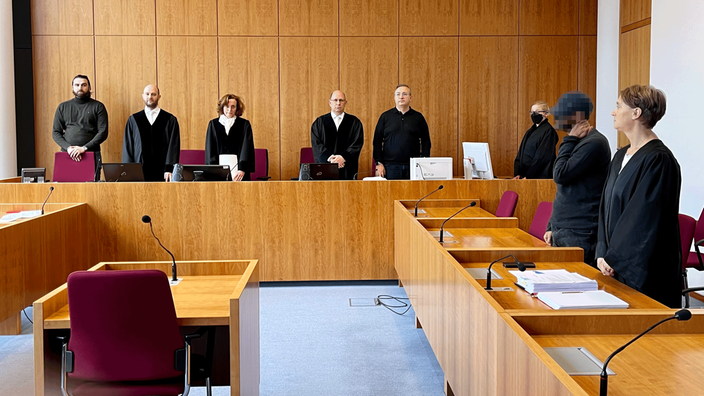 Angeklagter im Urteil im Prozess um abgetrennten Kopf vor dem Bonner Landgericht