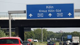 Deutschlands älteste Autobahn A555 Richtung Köln