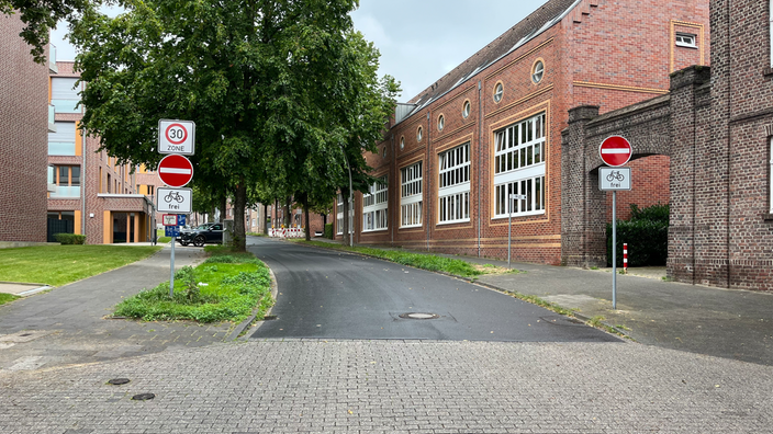 Ein Tempo-30-Schild, was für Fahrräder gilt