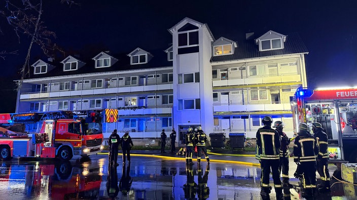 Das Bonner Mehrfamilienhaus, in dem der Brand ausbrach