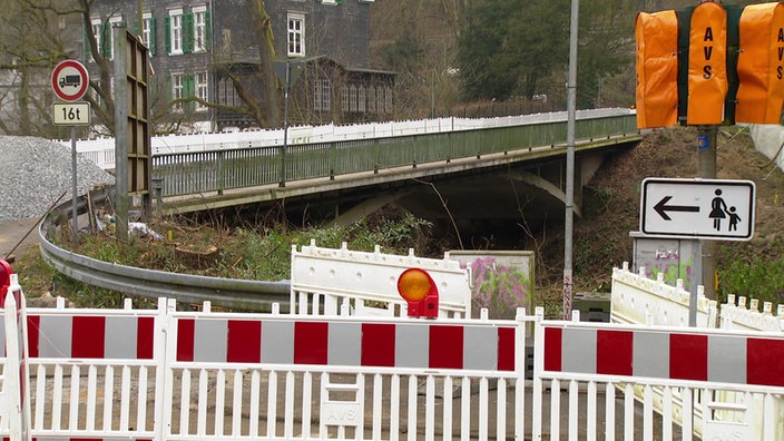 Die gesperrte Brücke in Radevormwald.