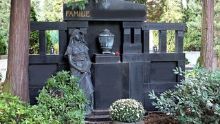 Gestohlene Marienfigur auf Hildener Friedhof