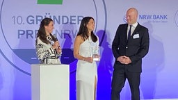 Team der Digitalen Düsseldorfer Hautarztpraxis beim Gründerpreis NRW