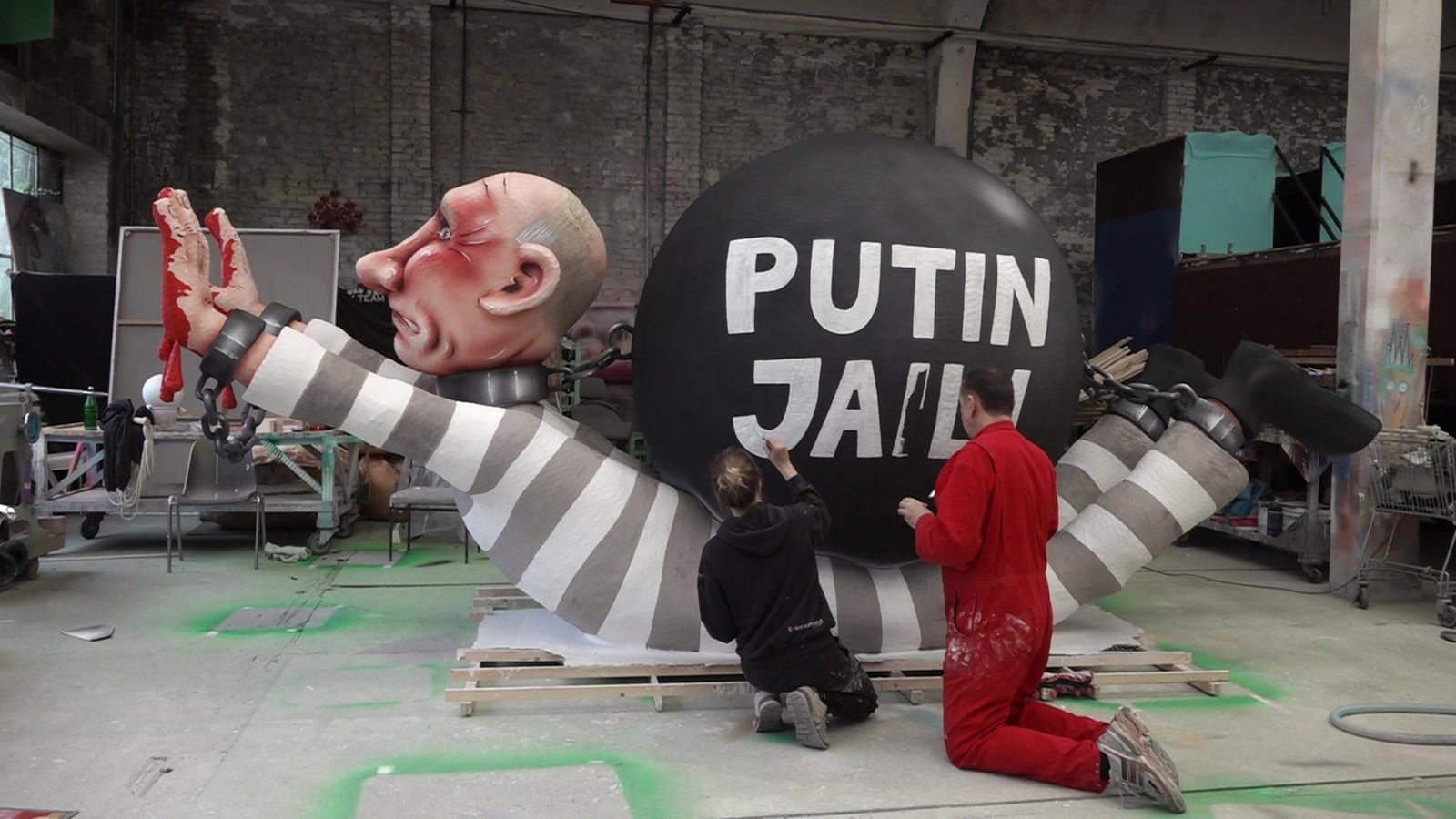 Car maker Tilly presents new Putin protest figure – Rhineland – News