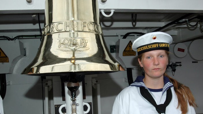 Jenny Böken auf dem Segelschulschiff der Marine