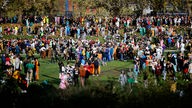 Am 11.11. wichen viele Feiernde schon auf die Uni-Wiesen aus.