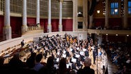 Das Kiewer Symphonieorchester auf der Bühne des Wiener Konzerthauses