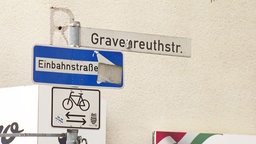 Straßenschild an der Gravenreuthstraße in Köln-Ehrenfeld