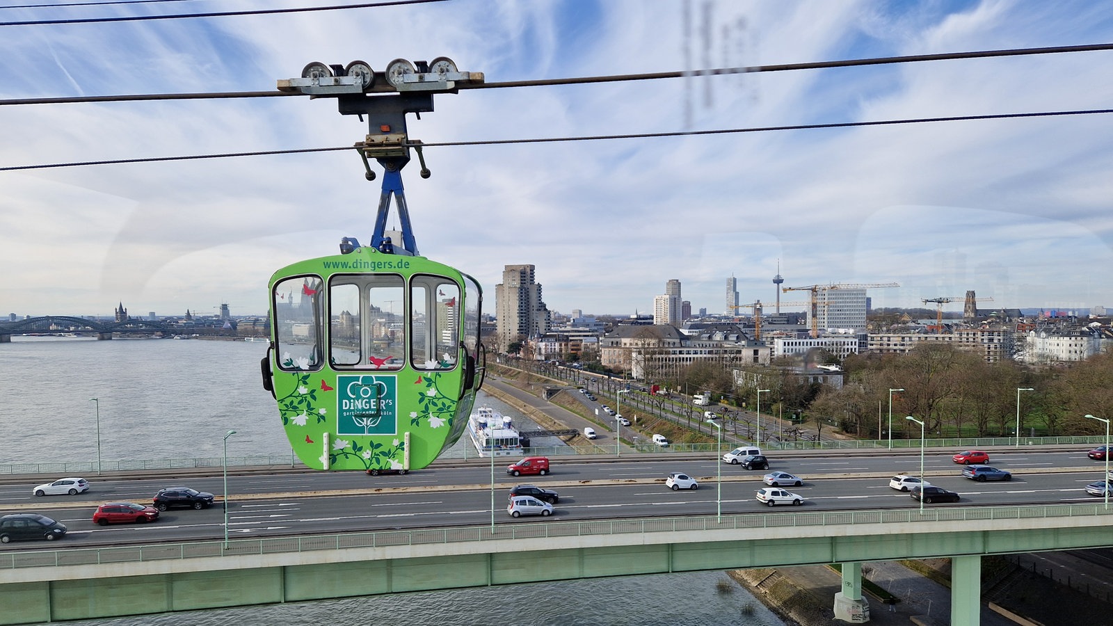 Cologne Cable Car Season Opening: Behind the Scenes with Carlos Castro