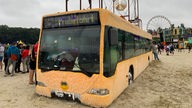Bus in Plüsch-Optik