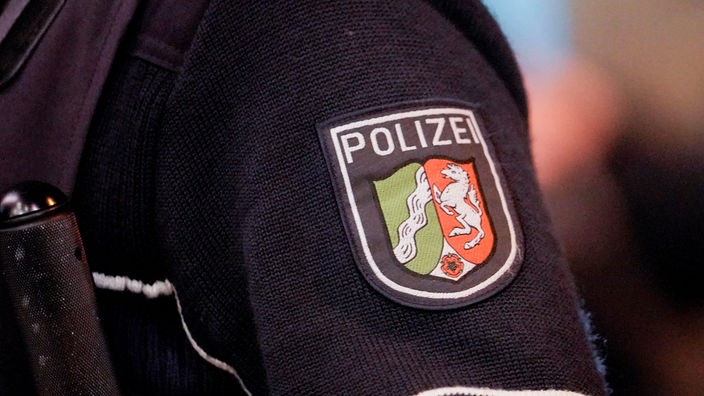 Die Kölner Polizei war mit über 200 Beamten im Einsatz (Symbolfoto)