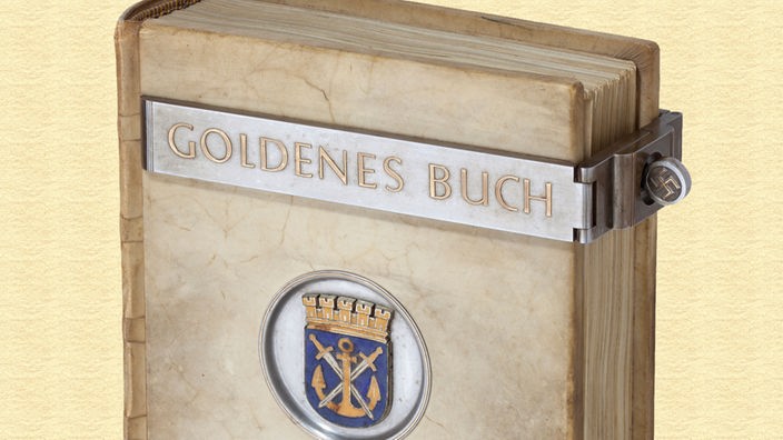 Das alte "Goldene Buch" der Stadt Solingen