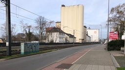 Die Siegburger Straße in Deutz mit dem beschriebenen Gleisbett