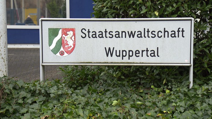 Das Schild der Staatsanwaltschaft Wuppertal. 