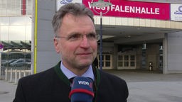 Andreas Schneider, Deutscher, Jagdverband im Interview vor den Westfalenhallen.