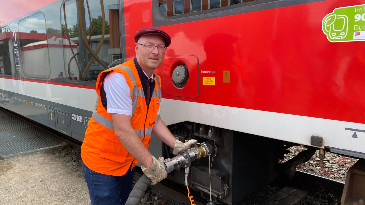 DB betankt Züge im Sauerlandnetz mit Biokraftstoff