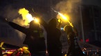 BVB-Fans zünden gelbe Pyros.