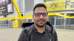 Moh Eter vor dem BVB-Fan-Shop