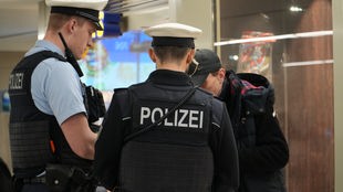 Am Dortmunder Hauptbahnhof sind gerade sämtliche Waffen verboten