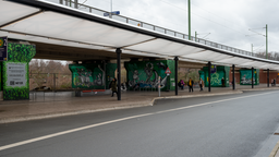 Erlaubte Graffiti am Bahnhof Kupferdreh in Essen