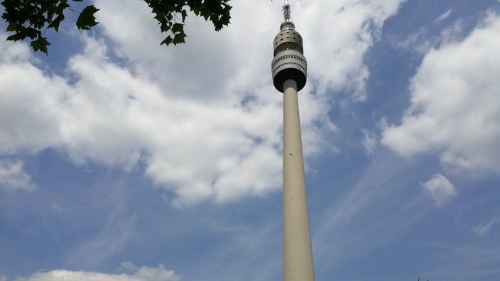 Blick auf den Florianturm im Westfalenpark