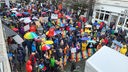 500 Hattinger setzen buntes Zeichen gegen Rechts