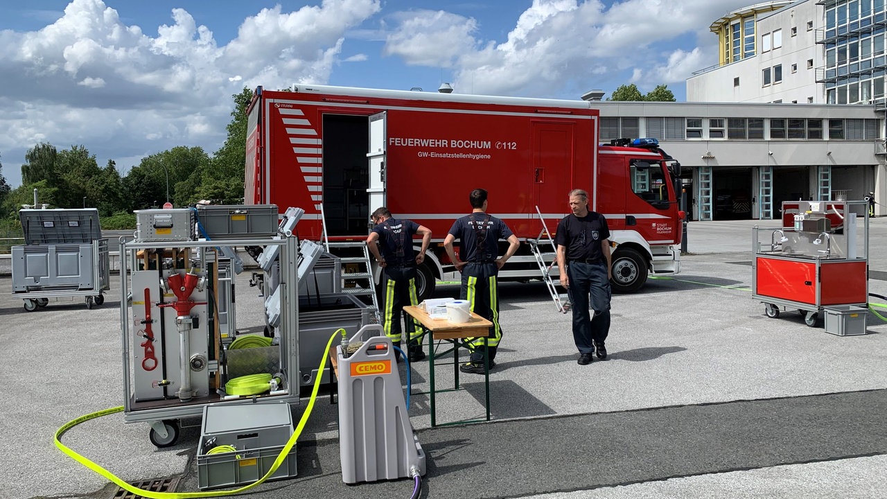 Das neue Fahrzeug "Gerätewagen Einsatzstellenhygiene" der Feuerwehr Bochum von außen