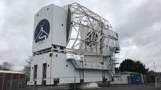 Der Umbau des FYST-Teleskops auf dem Gelände der Wessel GmbH inn Xanten