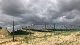 Photovoltaik-Anlage auf ehemaliger Mülldeponie in Dortmund-Deusen 