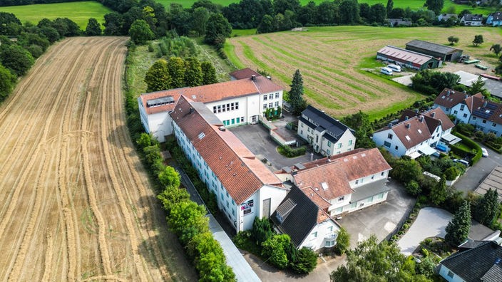 Luftaufnahme des Schulgebäudes Gymnasium Garenfeld