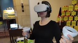 Besucherin beim Virtual Reality Festival in Gelsenkirchen