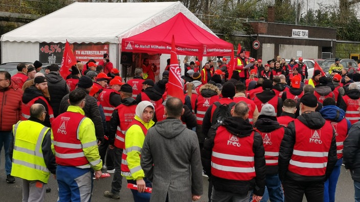 Warnstreiks: IG Metall Legt Produktion Für 24 Stunden Lahm - Ruhrgebiet ...