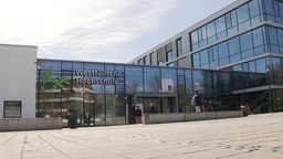 Außenansicht eines Gebäudes der Westfälischen Hochschule in Gelsenkirchen 