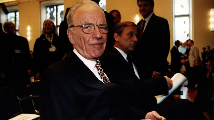 Rupert Murdoch neben Wolfgang Clement beim "Medienforum NRW" 1998 in Köln 